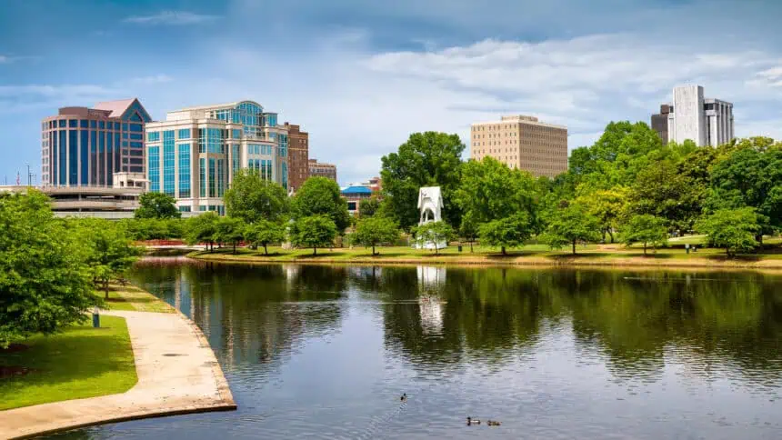 Alabama-1807 - Weather Alabama: Heat and storms challenge the state