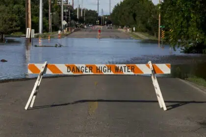 kansas flood-2507 - Weather Kansas: Flash Flood Emergency Hits Kansas City Area