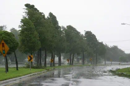 louisiana rain-1607 - Weather alert Louisiana: tropical rains and flood threat grow