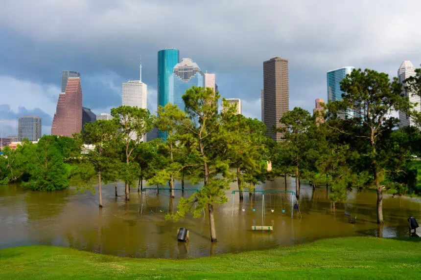 ood in texas-1707 - Weather alert: heavy rain and flood risk in Texas